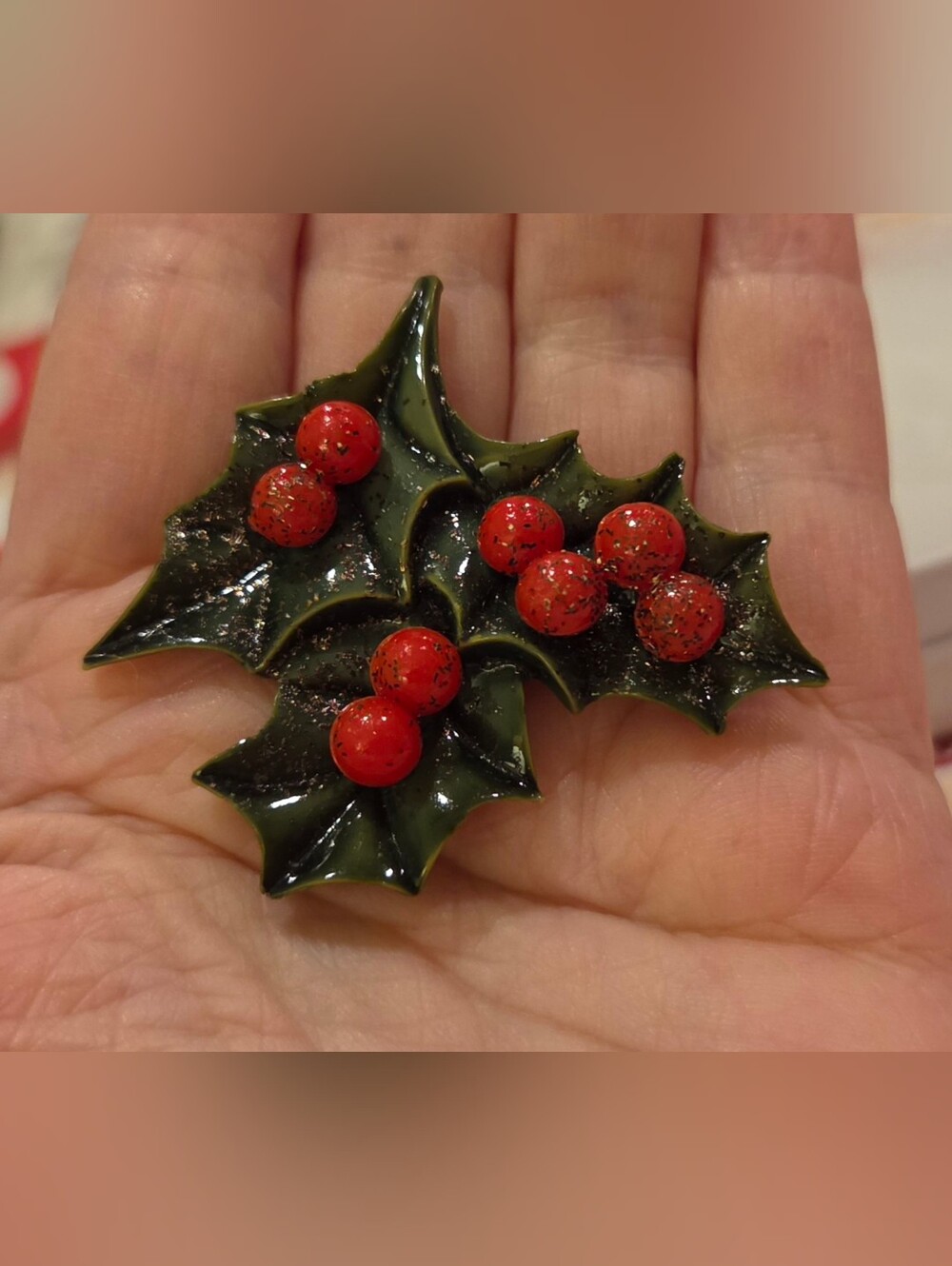 HOLLY CHRISTMAS BROOCH / PIN - Picture 3 of 3